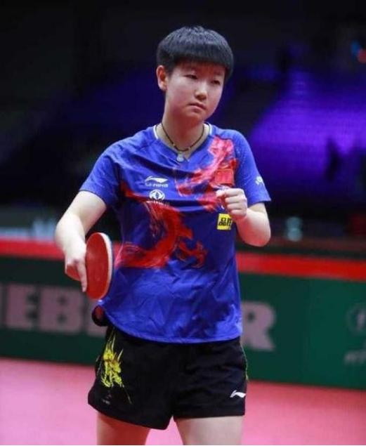 黄蜂通过紧 黄蜂通过紧