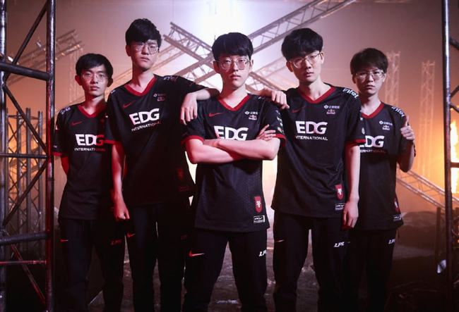 上占据优势 上占据优势